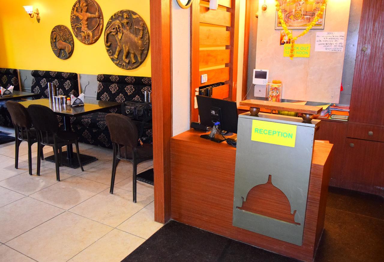 Hotel Chandragupta Ujjain Exteriör bild